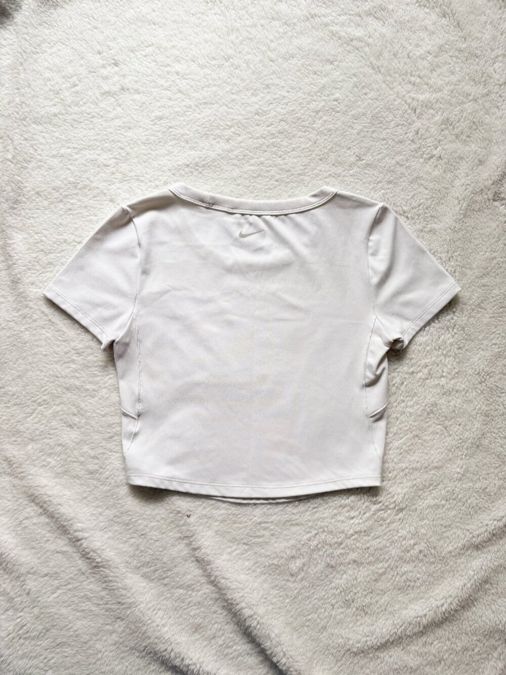 Nike One Dri-FIT Cropped Tee White M Fitted Athletic Top Workout Shirt - Picture 3 of 8